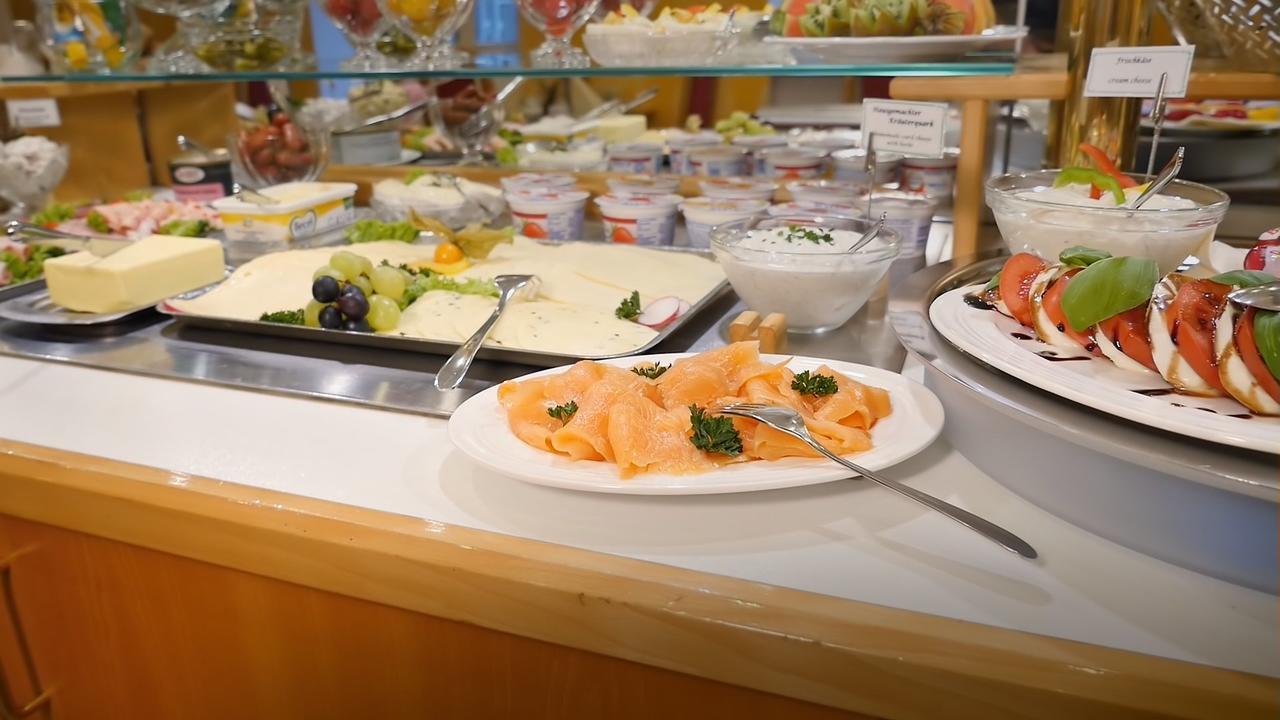 青春艺术风格酒店 哈默尔恩 外观 照片